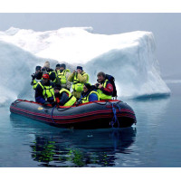 Надувная лодка Admiral 610